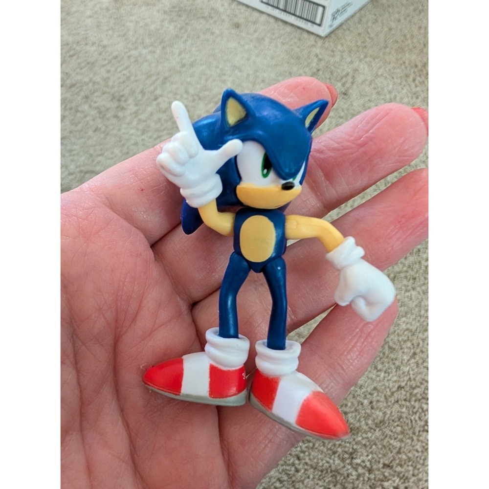 Sonic the Hedgehog 2.5 inch figures Set Jakks/Sonic/Knuckles/Tails/Shadow - Picture 2 of 16